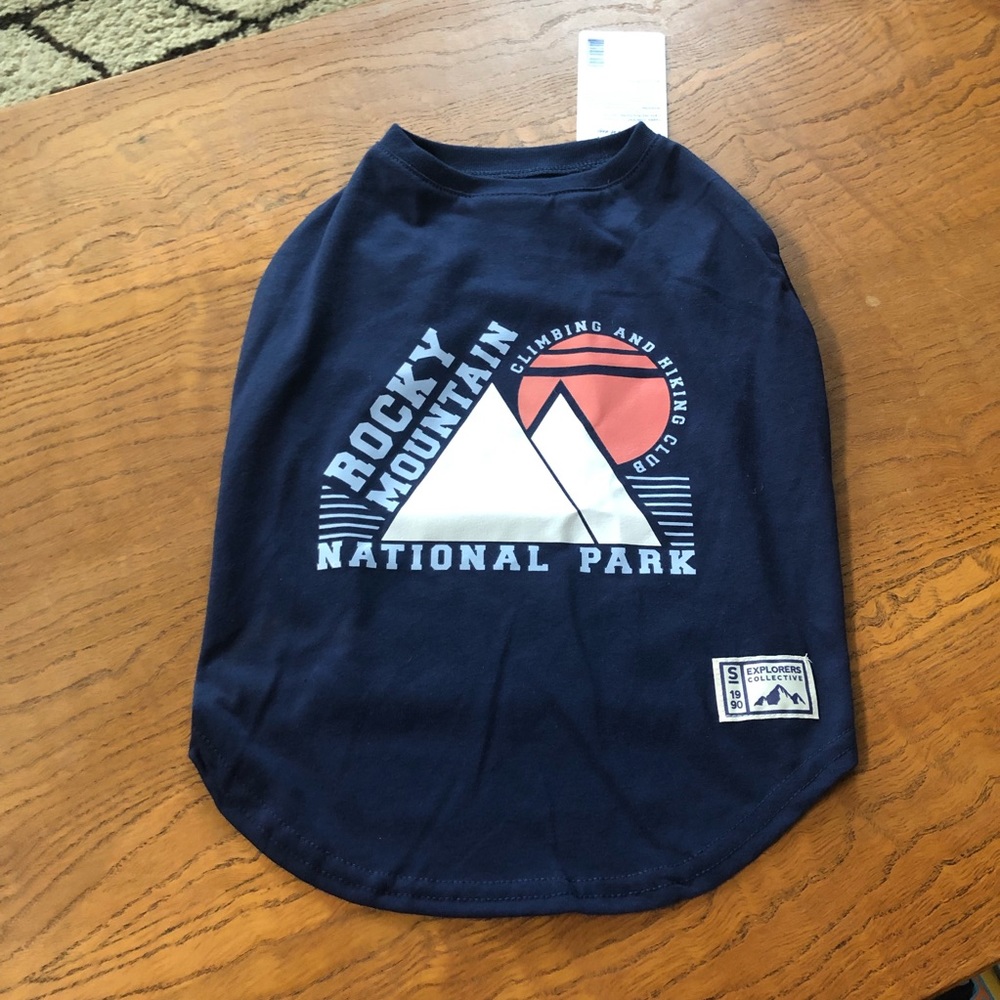 Rocky Mt Dog Tee